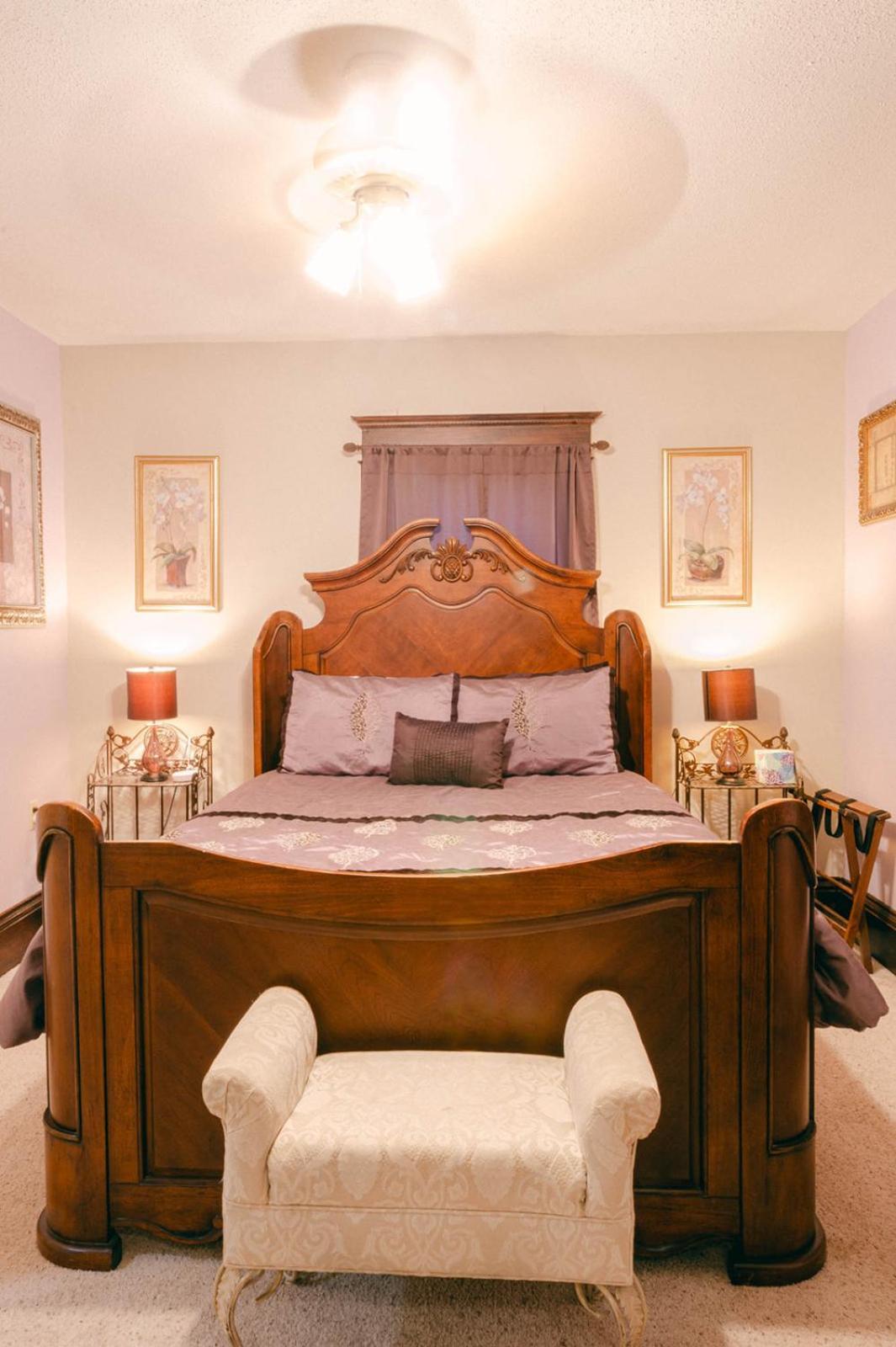 לינה וארוחת בוקר Ellinwood The Wolf Manor מראה חיצוני תמונה